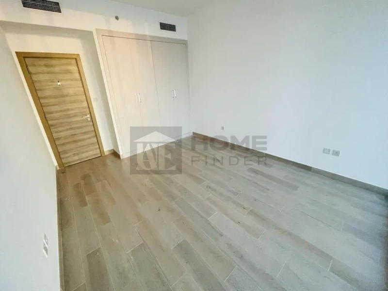 Apartment for Rent in Bloom Tower C - Jumeirah Village Circle, Dubai - Modern 1 BHK | High Quality | High Floor at 75000 AED